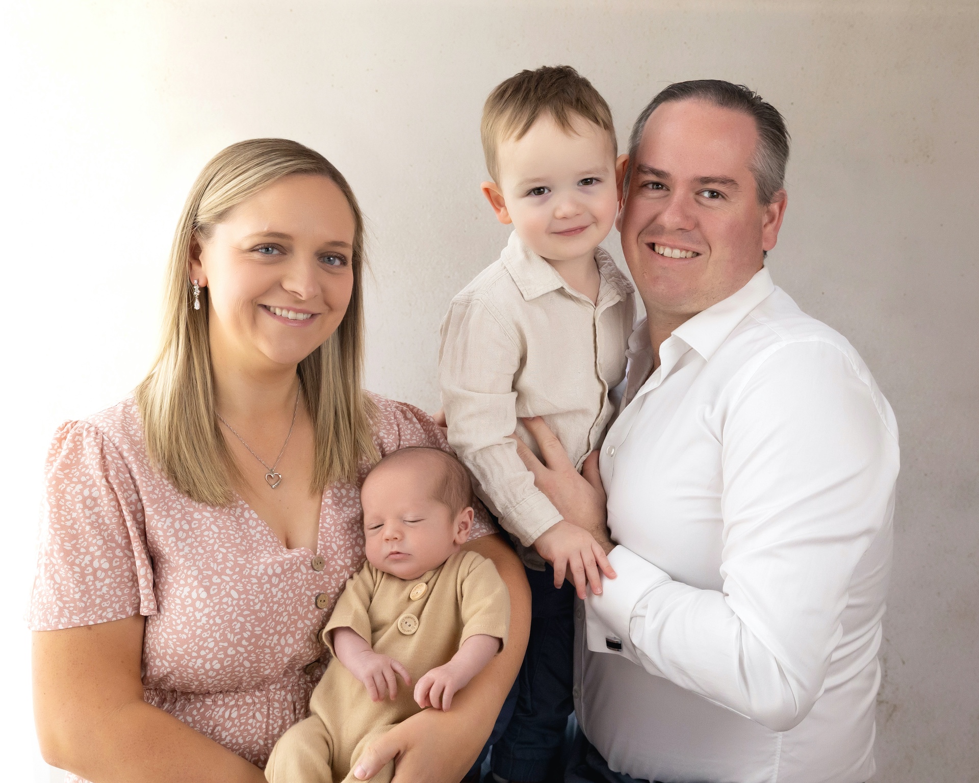 Bonnie Morey Experienced Womens Health Physiotherapist Family Photo